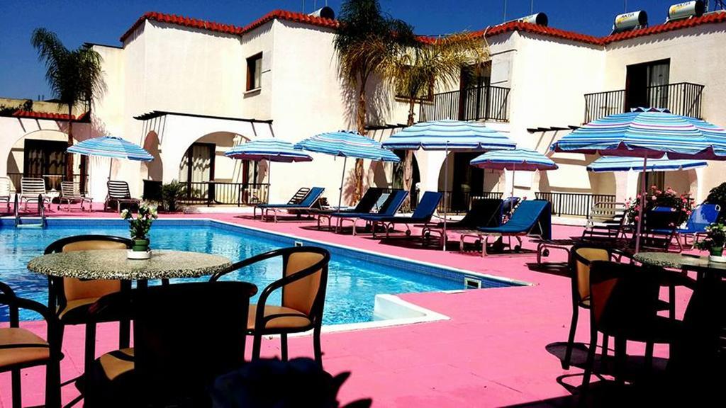 Florence Hotel Apartments Agia Napa Buitenkant foto